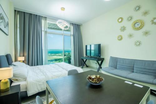 Hilliana Tower - Cozy Studio with Sea View, Dubai (photo 2)
