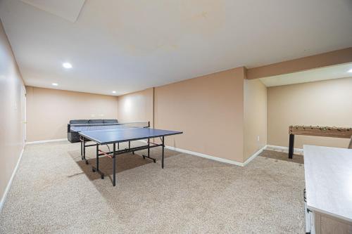 Spacious Columbus Retreat Activities and Games Galore