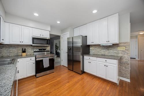 Spacious Columbus Retreat Activities and Games Galore