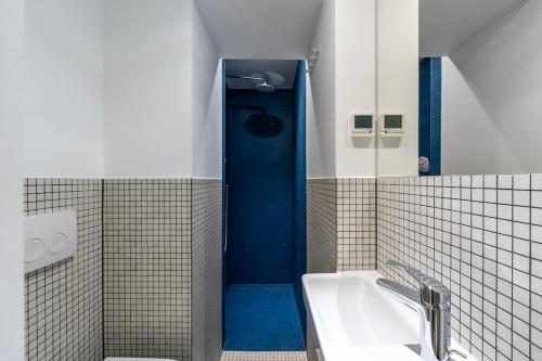 Modern Flat in Kreuzberg 2 bath rooms, Берлин (фото 11)