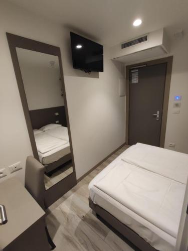Hotel Sonia - image 14