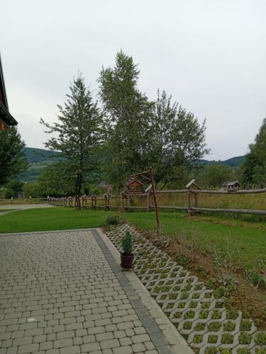 2 bedrooms, 6 beds
