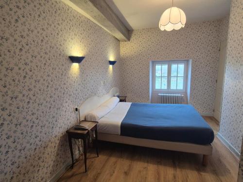 1 double bed, 3 twin beds