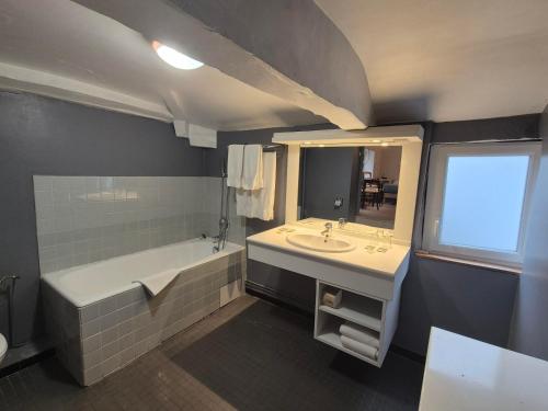 Hotel Saint Jean - image 7