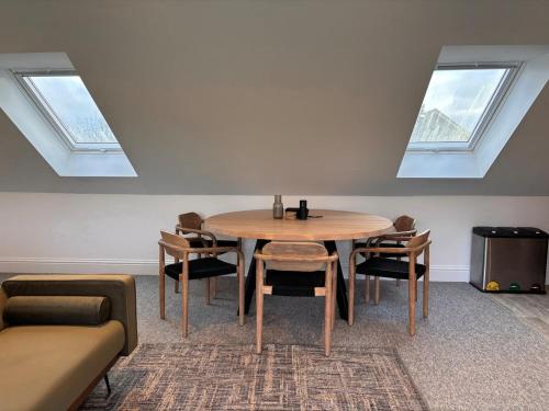 Gorgeous modern countryside loft, Bath (photo 10)