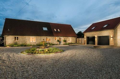 Gorgeous modern countryside loft, Bath (photo 6)