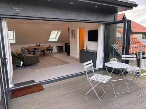 Gorgeous modern countryside loft, Bath (photo 7)