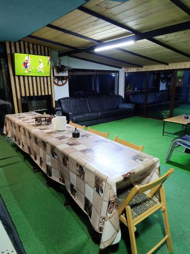 Casă de vacanţă ,,La Vălucu"