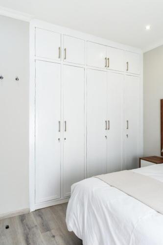 Three-Bedroom Standard Apartment image 10