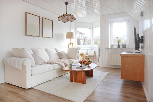 2 Zimmer Wohntraum mit Balkon und Hafenblick in Büsum, Deutschland