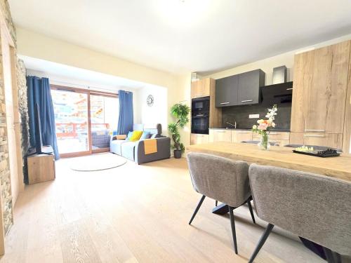 New - Spacious - Private garage New - Spacious - Private garage