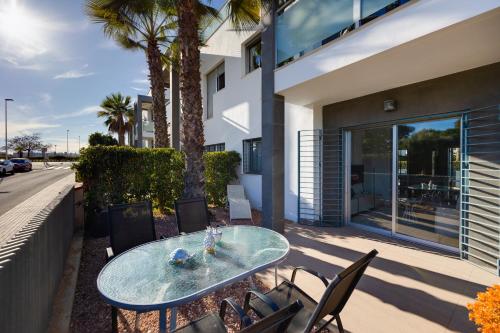 Punta Prima 2 bed apartment with private garden in Punta Prima