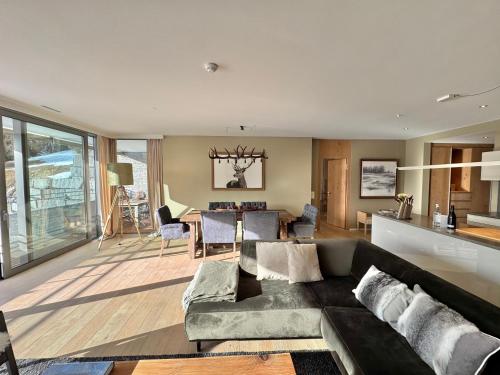 Alpine Luxury Apartment Davos with Spa Access to 5 Star Hotel Alpine Luxury Apartment Davos with Spa Access to 5 Star Hotel