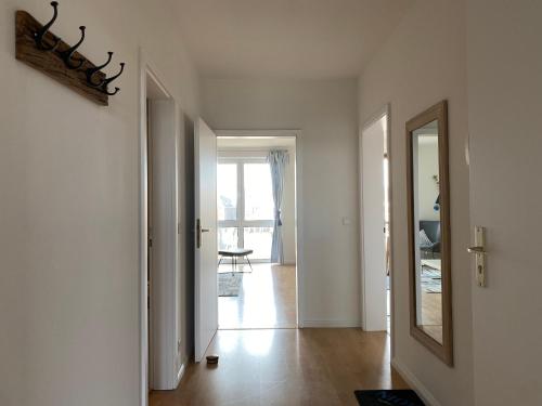 Intrare, Simmerdeis am Hafen in Husum