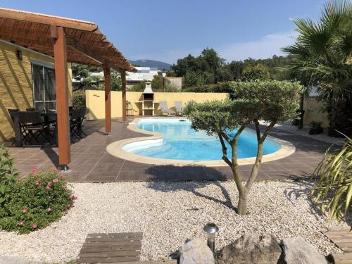 Villa l Olivier avec piscine privée gîte à louer Riunoguers