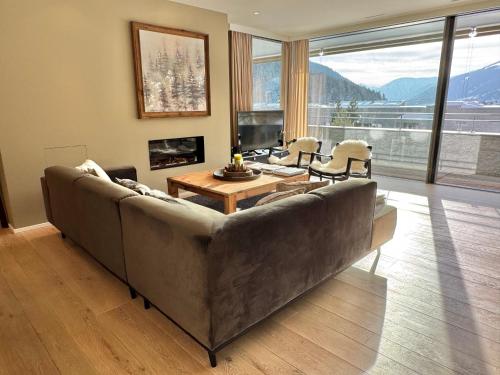 Alpine Luxury Apartment Davos with Spa Access to 5 Star Hotel Alpine Luxury Apartment Davos with Spa Access to 5 Star Hotel