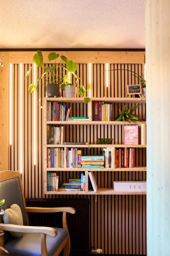 บริการและสิ่งอำนวยความสะดวก, Das Habitat in พลัทซ์