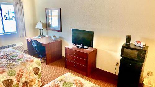Park View Inn & Suites Hoisington - main image