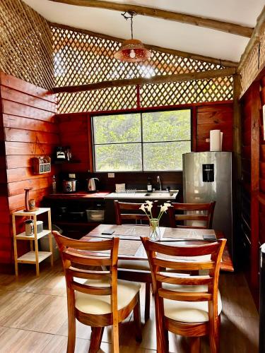 Casa LORA Eco tourism or remote work in Bagaces