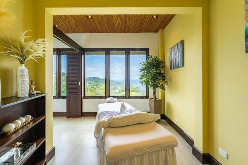 Exterior view, 360 Splendor 101B Ocean View Studio With Breakfast in Playa Flamingo