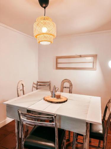 Typical Lisbon Apartment By Gt House - image 13