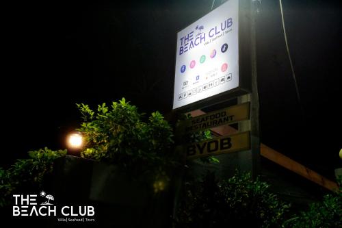 The Beach Club Wadduwa Villa & Sea food Restaurant in Vaduva