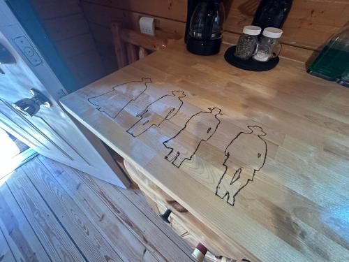 Katie's Cozy Cabins - image 23