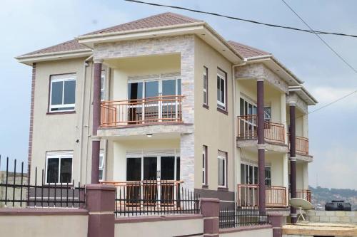 Relax, Unwind, 2 Bed Haven near Kavumba Rec Center in Wakiso