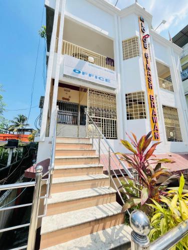比卡什巴萬小屋 (Lodge Bikash Bhawan) in 巴拉特納加爾