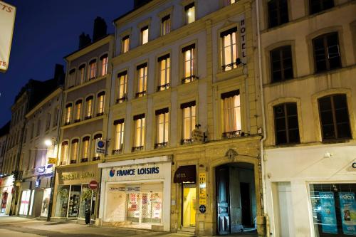Logis-Hotel des Oliviers - 출입구