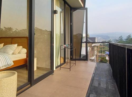 Balcony/terrace, Lazespace 301 Homy Relax 2BR Unit Non-Smoking in Babakan