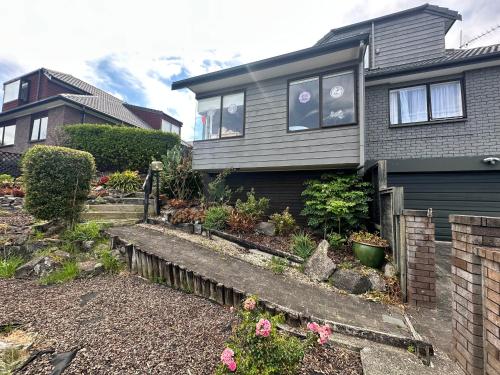 A Home Away from Home - Bucklands Beach Luxury 3-Bedroom Garden Villa, Auckland (foto 10)