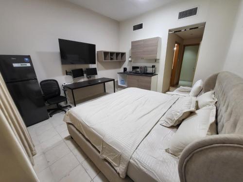 Luxurious Flat, 4 Beds, 3 Minutes To Metro, Дубай