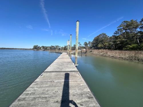 68 Inlet Cove in 基窪島
