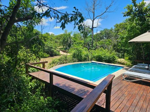 Kingfisher Creek Safari Lodge