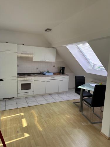 Kuschelige Dachgeschosswohnung am Clarapark, Leipzig (Foto 3)