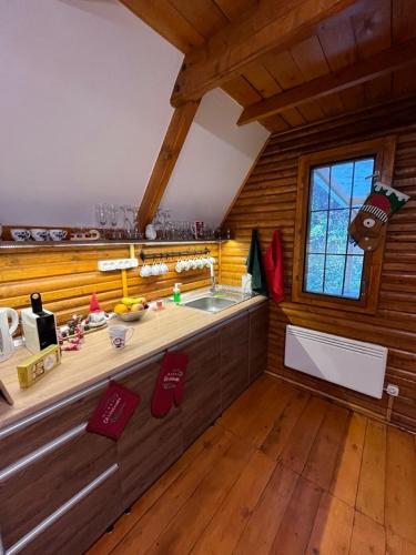 อาหารและเครื่องดื่ม, Kerekerdő Apartman - Szarvaskő (Kerekerdo Apartman - Szarvasko) in ซาร์วาสโก