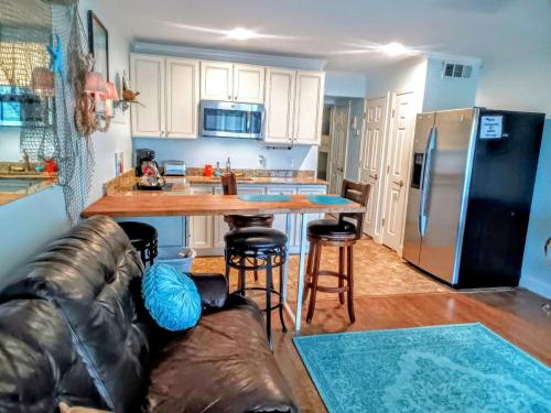 Lazy Shores Lazy Shores