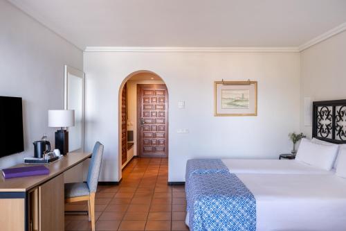 Parador de Málaga Gibralfaro - image 14