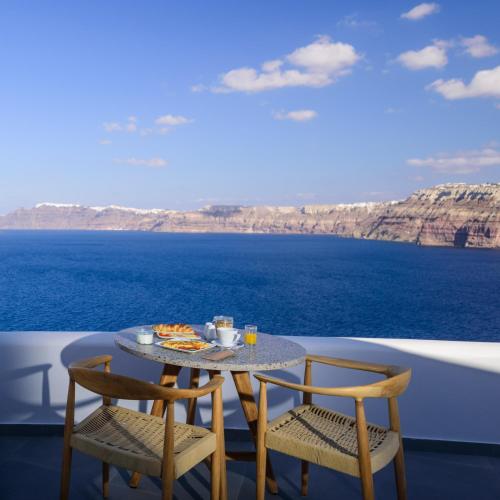 Neptune Luxury Suites - image 2