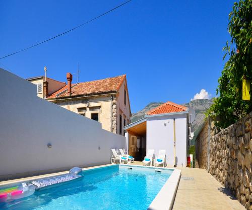 Holiday Home Belmondo