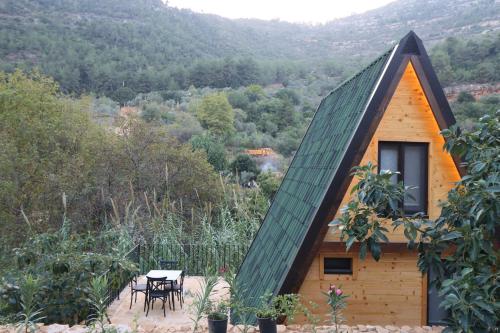 Riverside Jahliye, Chouf in Dourite