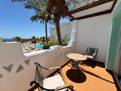 Sultan Sunscape - Premium Sea View Apartment at Domina Coral Bay, Sharm El Sheikh (foto 3)