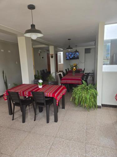 Nasca Travel One Hostel in นัสก้า