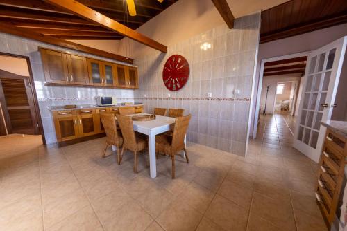 O Abrigo in บันเดรัส