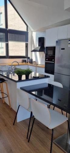 Wadi Jebal Lodge for a family with pool and beach access