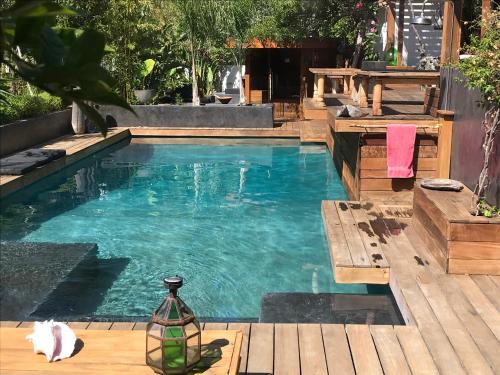 Villa Java - Tap to explore photos