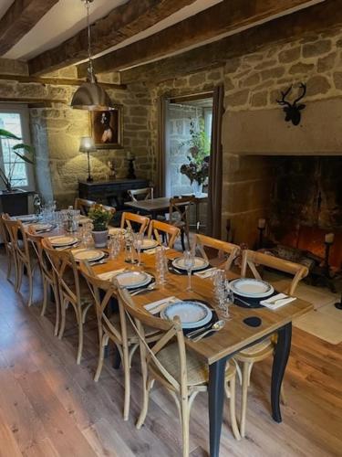Banquet hall, Domaine du Vidal in Camps-Saint-Mathurin-Léobazel