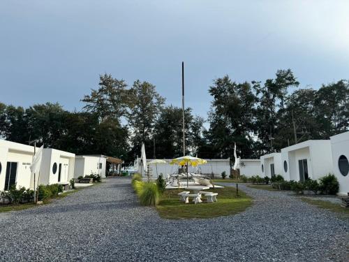 Garden, Sunvada Beach Rayong near Rayong Aquarium