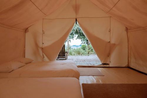 LẠC Glamping